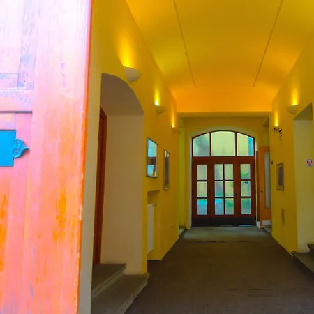 Adler - Czech Leading