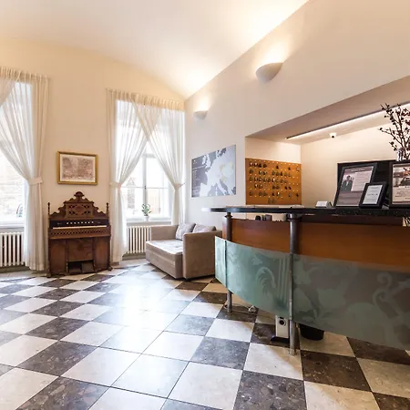 Adler - Czech Leading 4* براغ